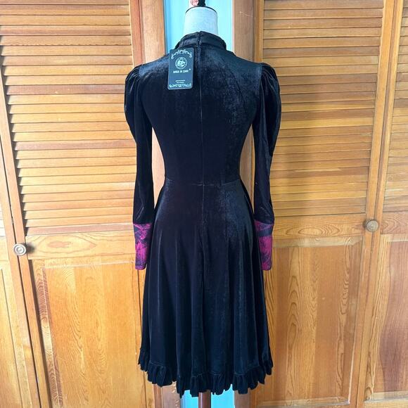 Dark in Love Black Velvet Undead Beloved Goth Victorian Vampire Dress - Picture 8 of 14